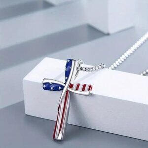 AMERICAN FLAG CROSS SILVER TONE NECKLACE - Patriotic Christian - July 4th Picnic